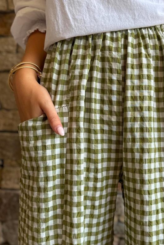Nonni Gingham Relaxed Barrel Pant Olive